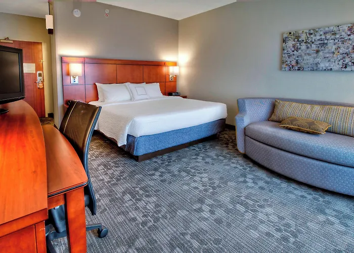 Courtyard By Marriott Burlington